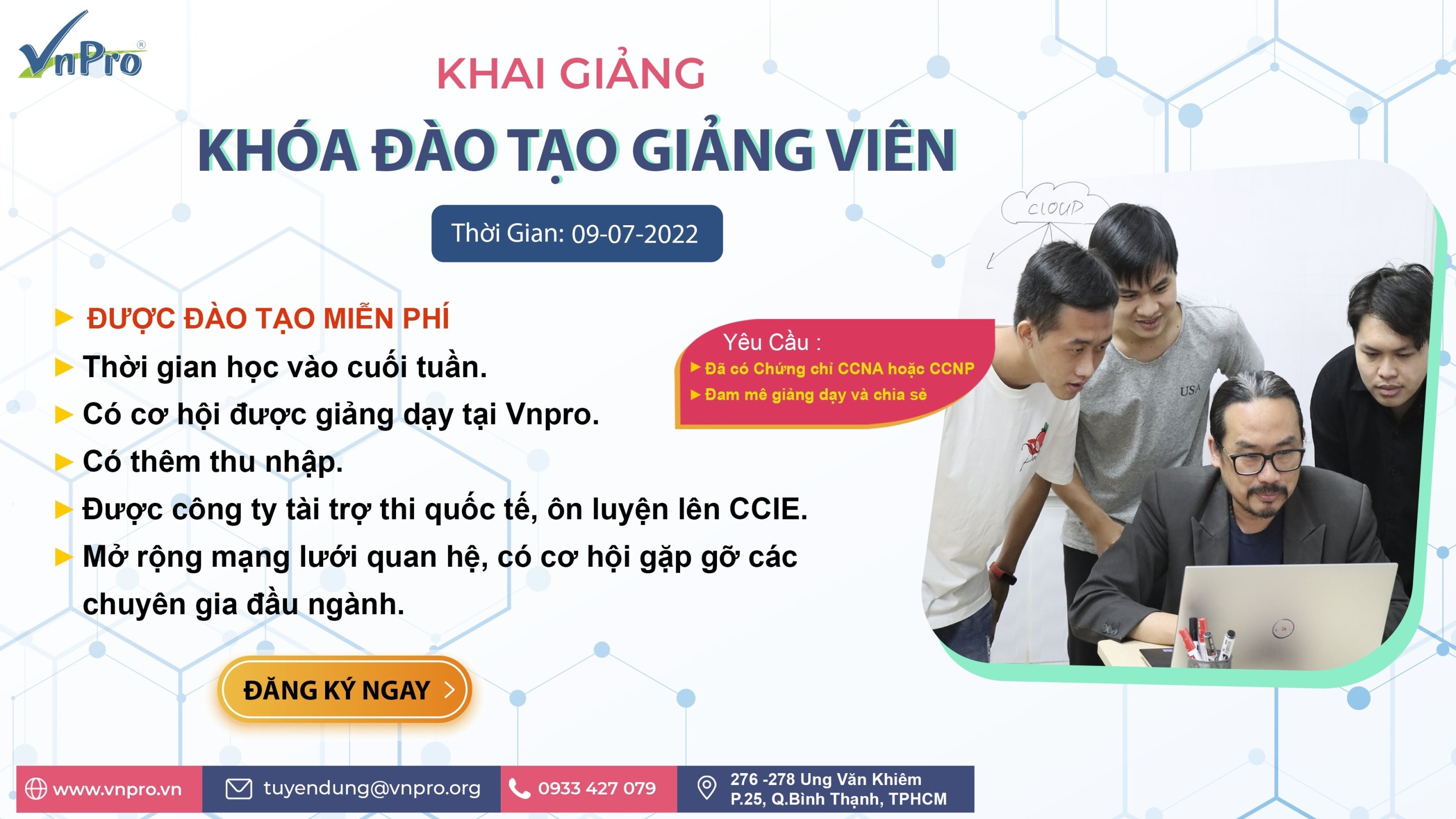 Click image for larger version

Name:	BANNER LỚP ĐÀO TẠO GV T7.jpg
Views:	44
Size:	775.7 KB
ID:	426391